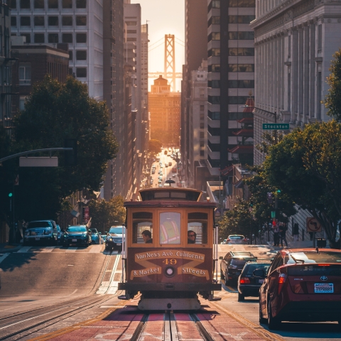 San Francisco cable car Amogh Manjunath on Unsplash